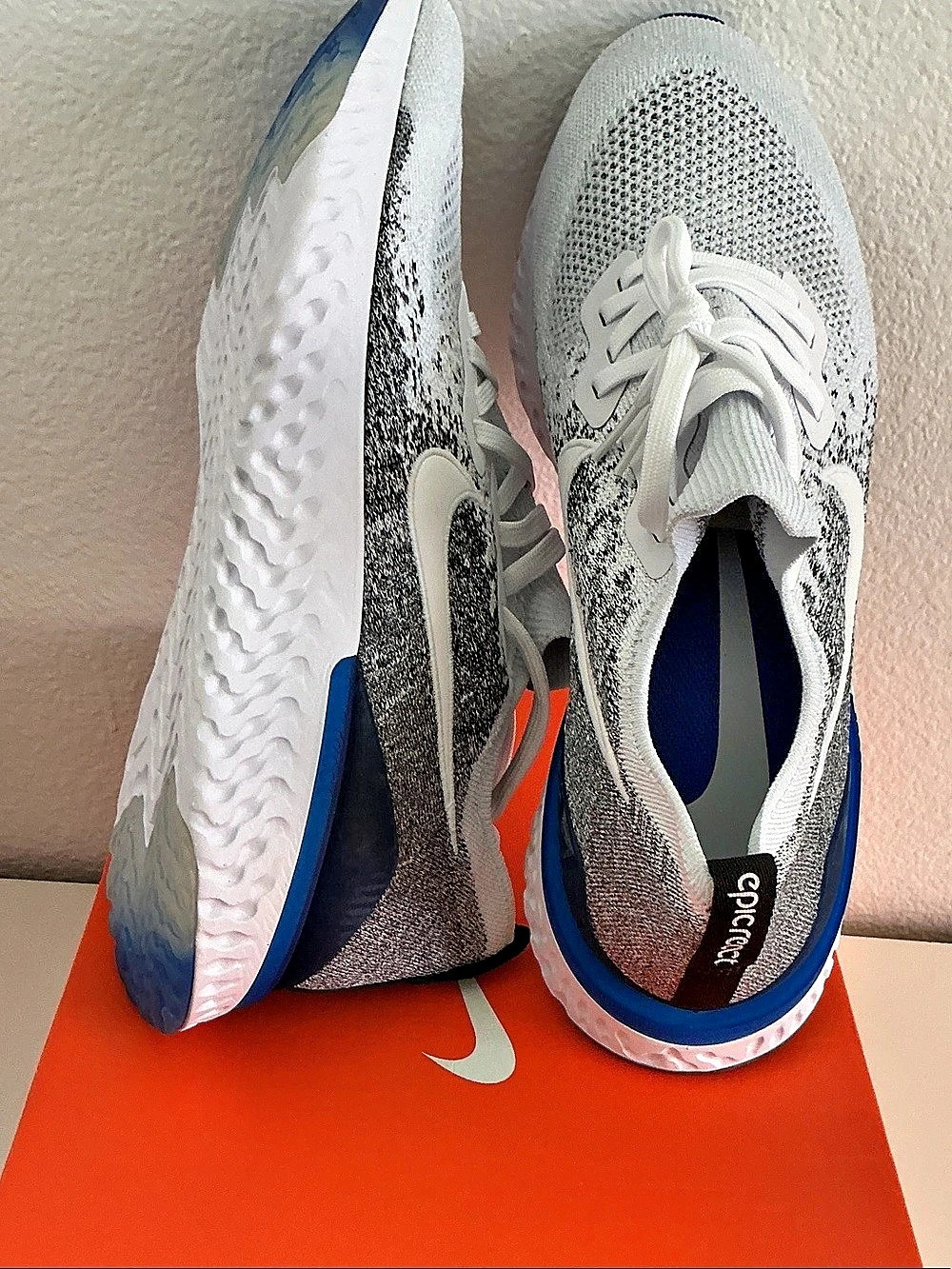 Men’s Nike Epic React Flyknit 2 Athletic Shoes White & Blue US 13 Like New